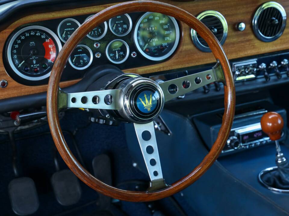 Bild 12/50 von Maserati Mexico 4200 (1968)