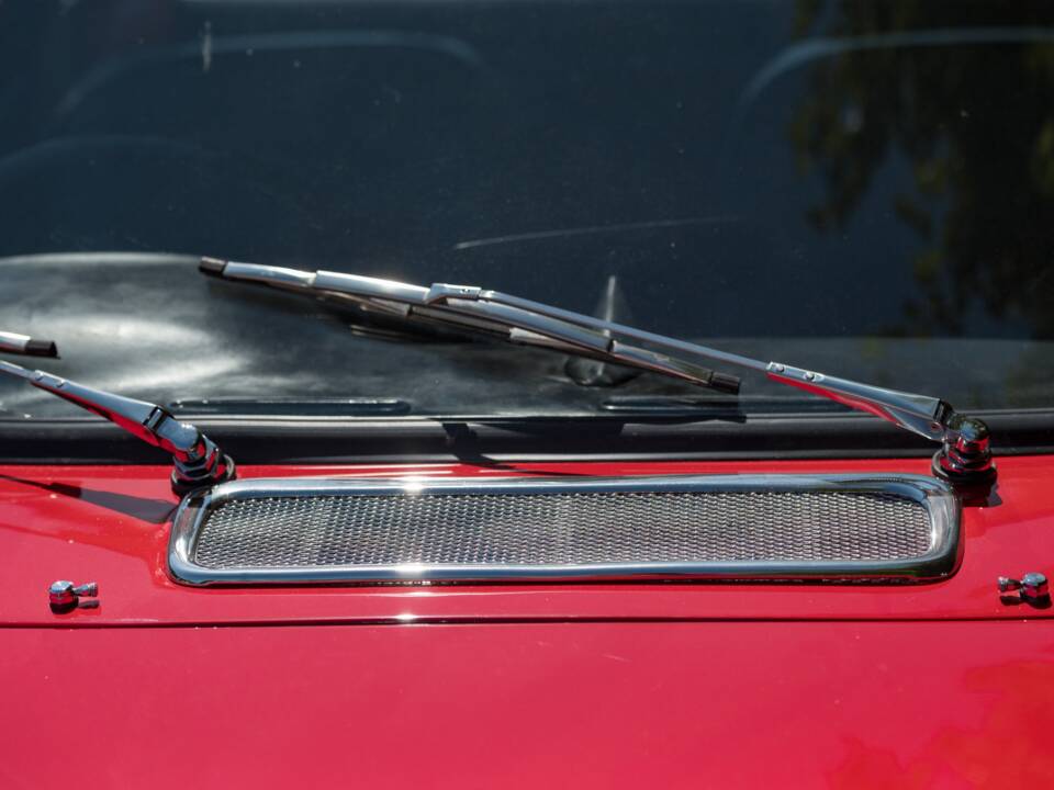 Image 41/50 of Volvo 1800 S (1968)