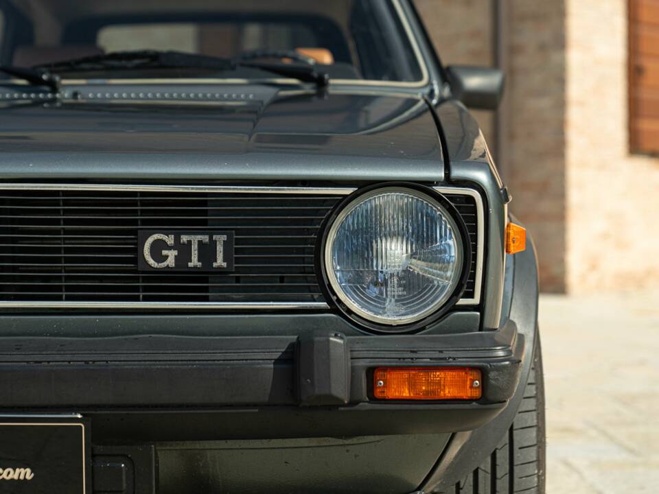 Image 15/50 of Volkswagen Golf I Cabrio GLi 1.8 (1983)