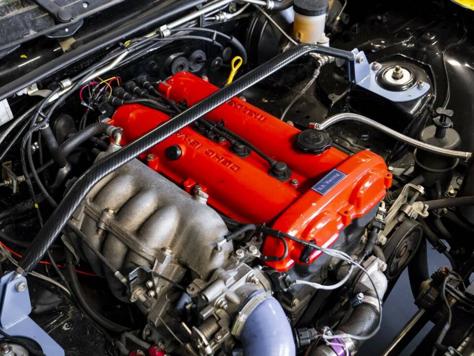 Obraz 26/29 pojazdu Mazda MX-5 1.8 (2001)