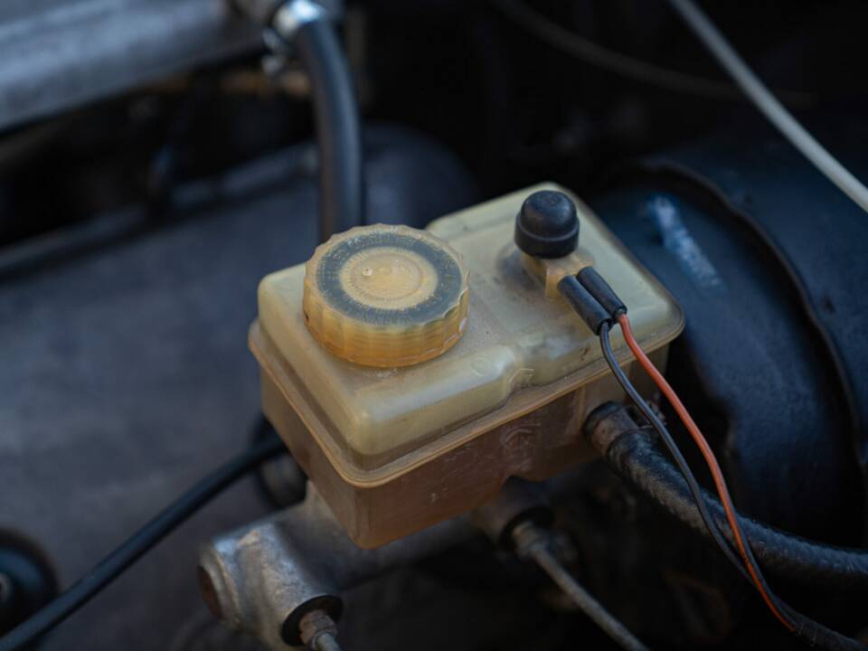 Bild 48/50 von Alfa Romeo GTV 6 2.5 (1981)