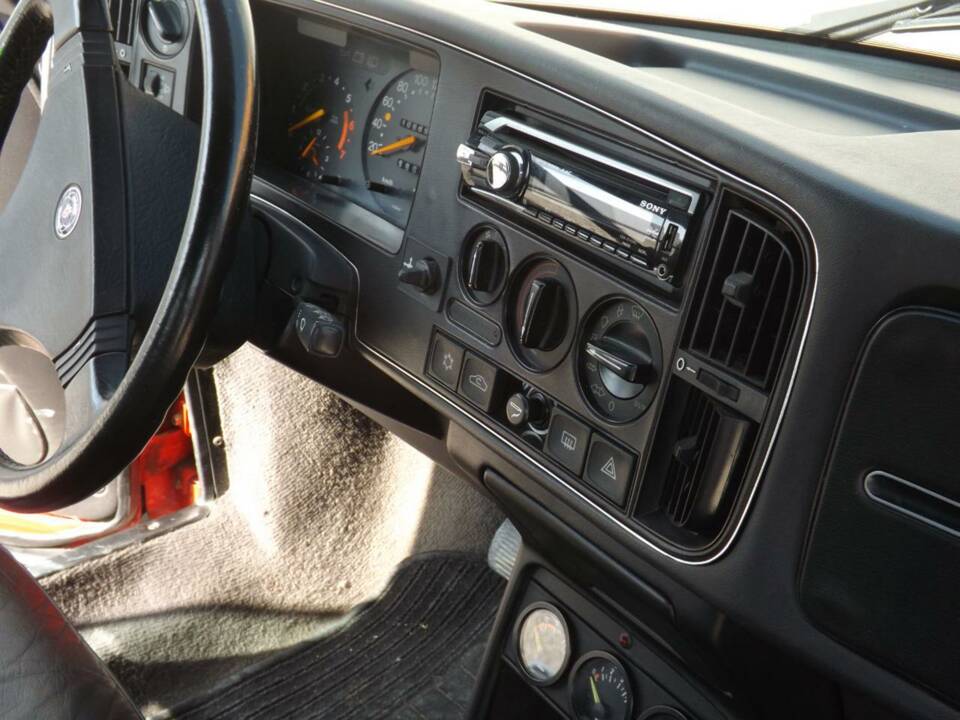 Image 13/50 de Saab 900 Turbo S 16V (1991)