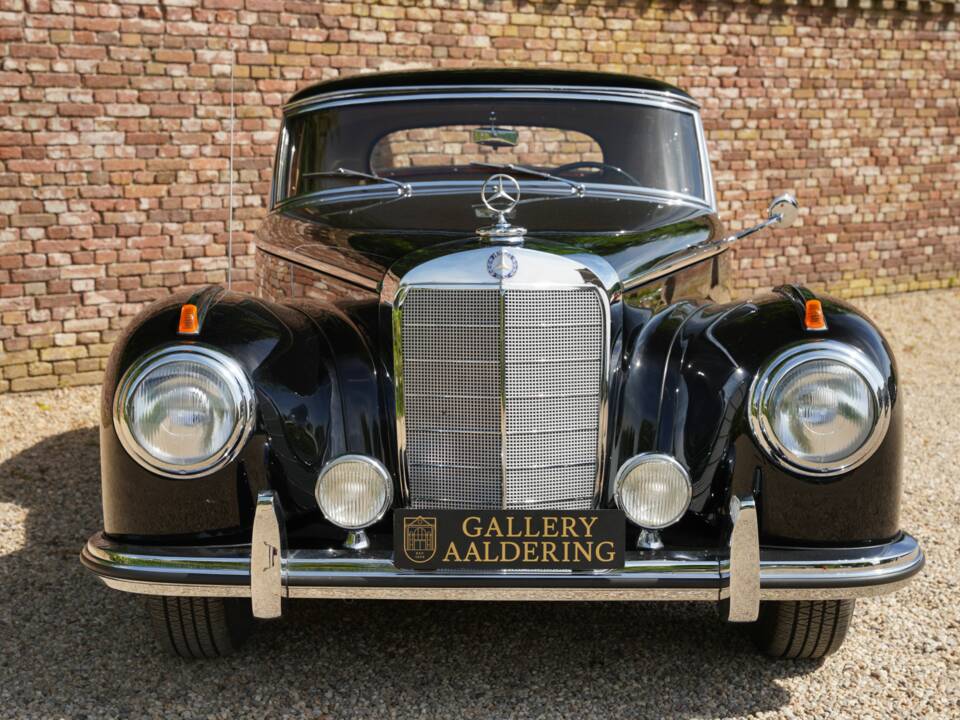 Image 29/50 of Mercedes-Benz 300 S (1953)