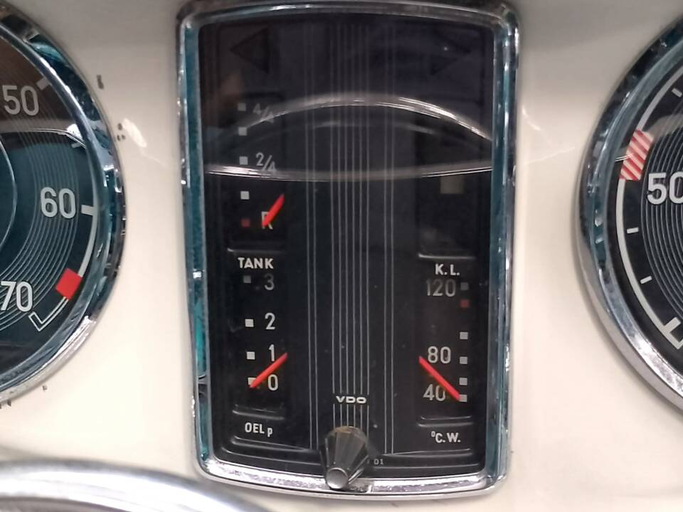 Bild 38/79 von Mercedes-Benz 230 SL (1965)