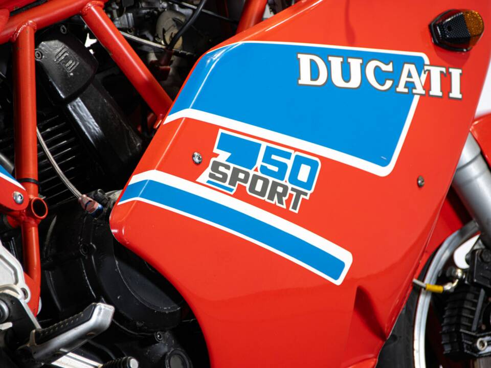 Bild 42/50 von Ducati 750 Sport (1986)