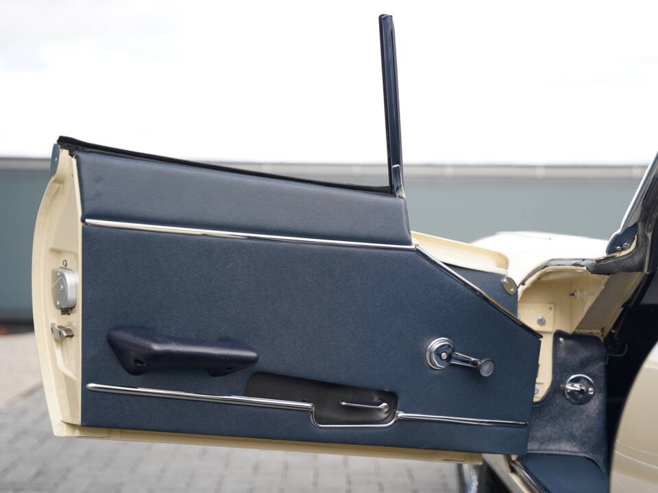 Imagen 15/50 de Jaguar E-Type (1969)