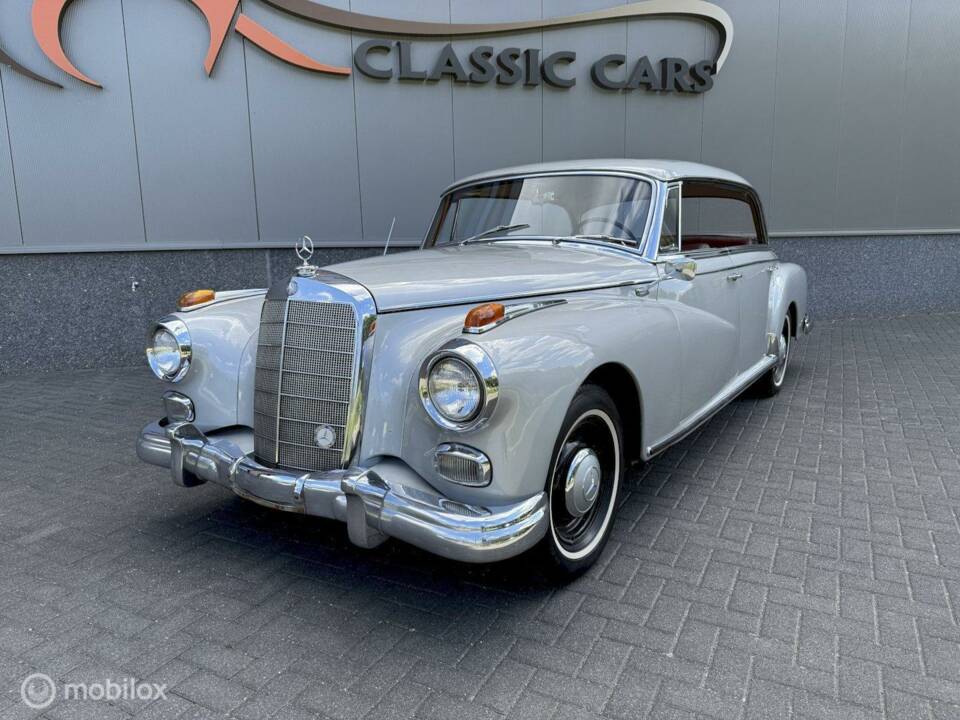 Image 2/36 of Mercedes-Benz 300 d (1958)