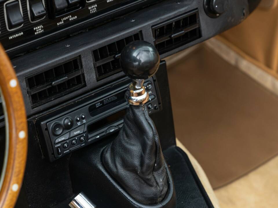 Image 45/50 de Jaguar Type E V12 (1973)
