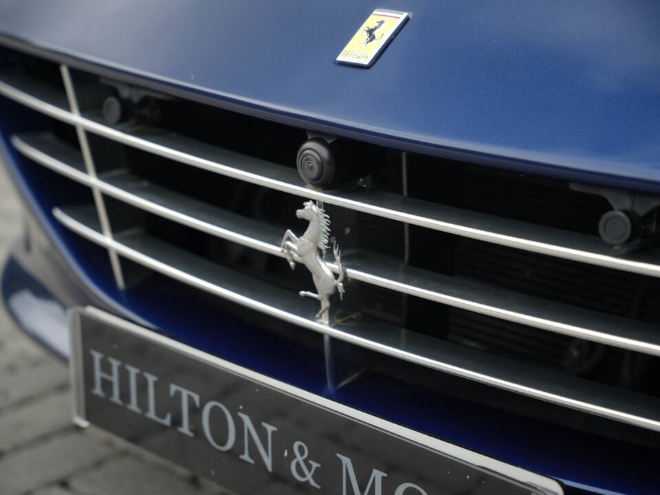 Image 31/50 of Ferrari California T (2015)
