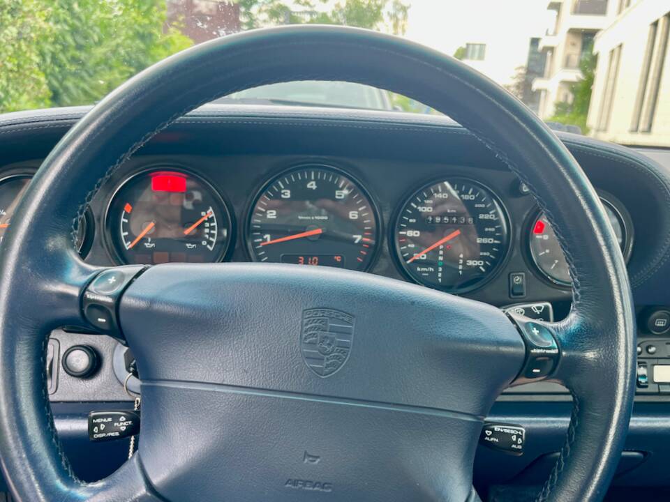 Imagen 34/96 de Porsche 911 Carrera (1996)