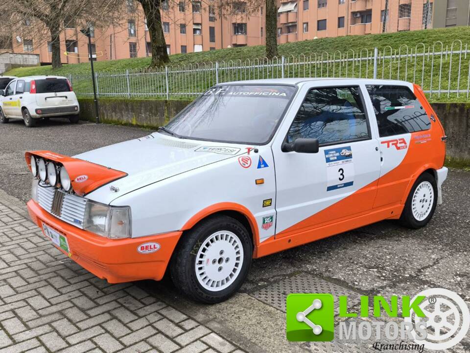 Image 2/9 de FIAT Uno 70 S (1985)