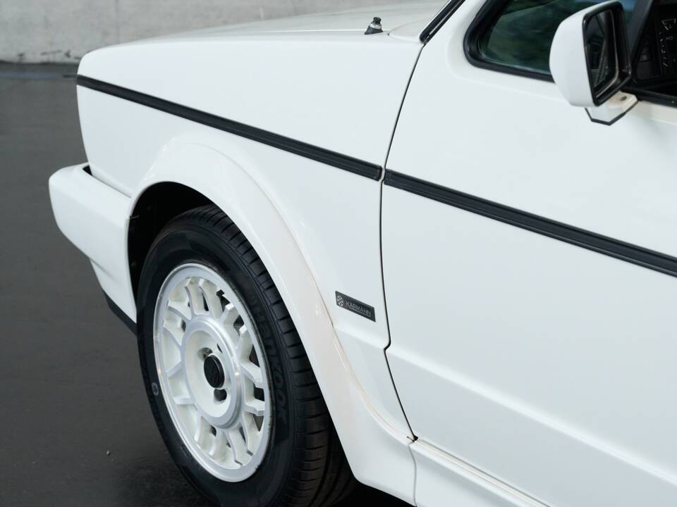 Image 19/50 of Volkswagen Golf Mk I Convertible 1.8 (1989)