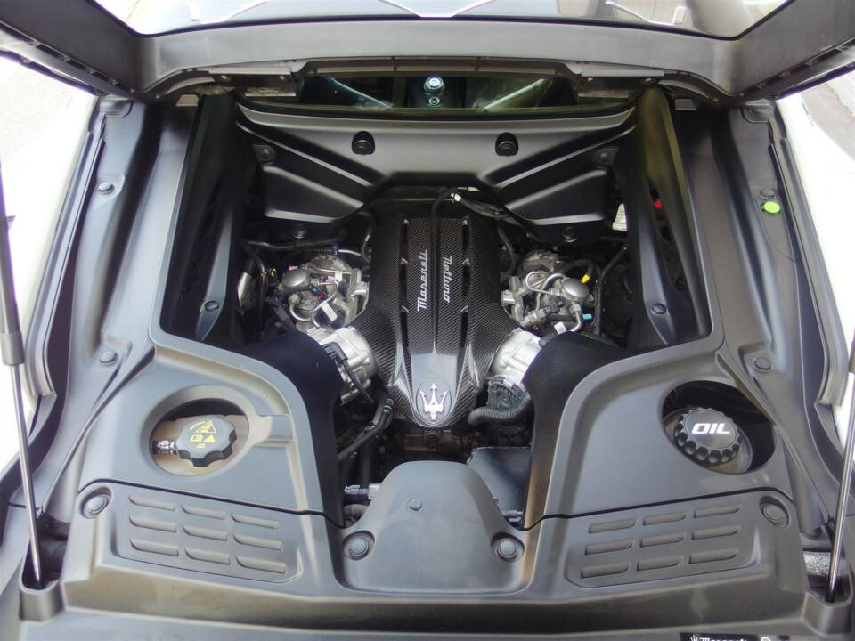 Imagen 79/100 de Maserati MC20 (2022)