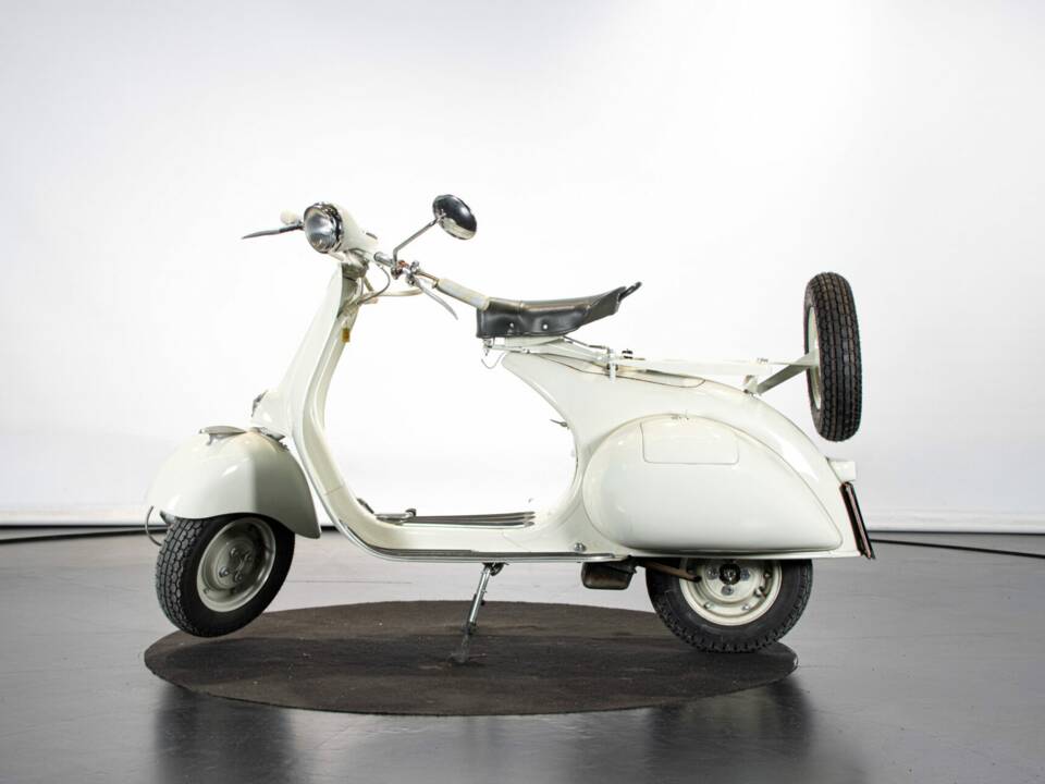 Afbeelding 1/50 van Piaggio Vespa 150 "Struzzo" VL (1956)