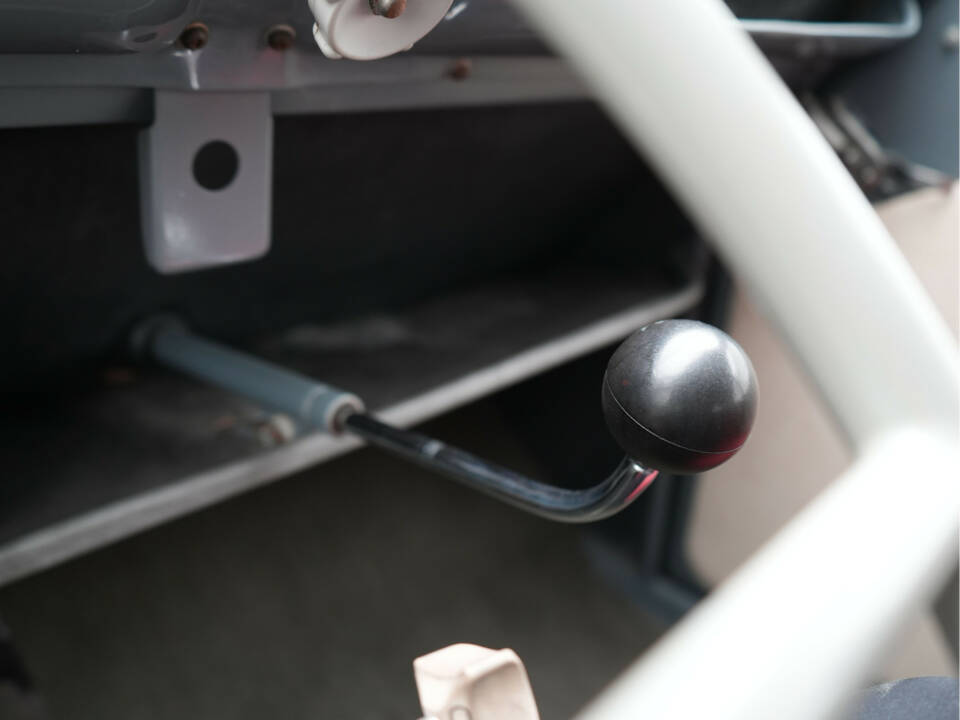 Image 17/28 de Citroën 2 CV  AZL (1958)