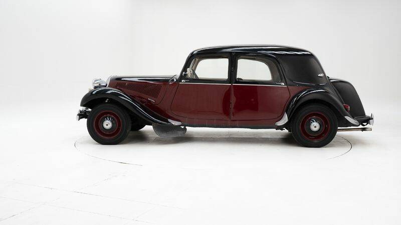 Imagen 8/15 de Citroën Traction Avant 11 BL (1952)