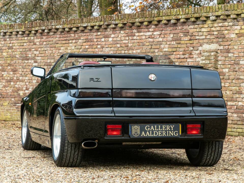 Imagen 6/50 de Alfa Romeo RZ (1994)