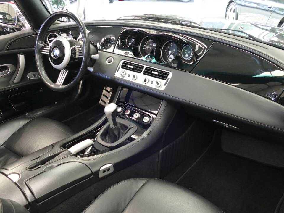 Immagine 18/22 di BMW Z8 (2000)