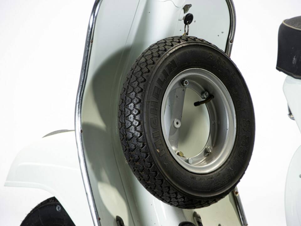 Bild 11/50 von Piaggio Vespa 125 Super (1966)