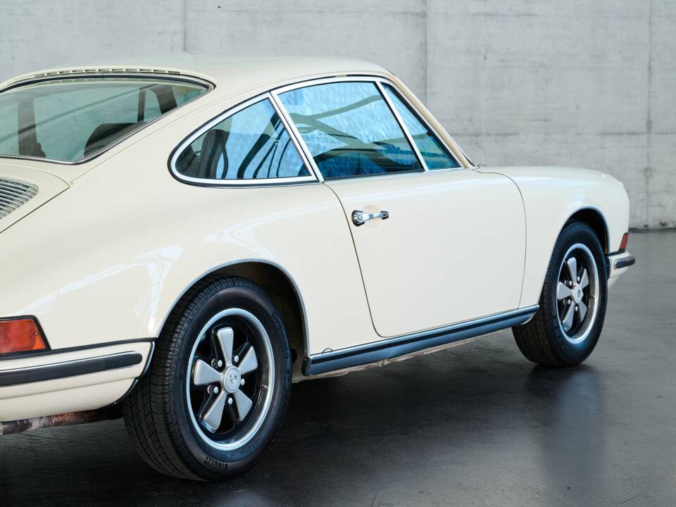 Bild 35/50 von Porsche 911 2.4 T (1972)