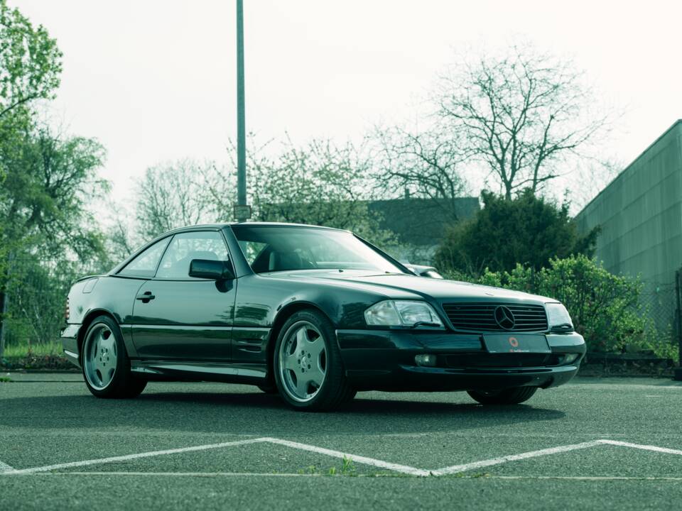 Image 6/30 of Mercedes-Benz SL 600 6.0 AMG (1996)
