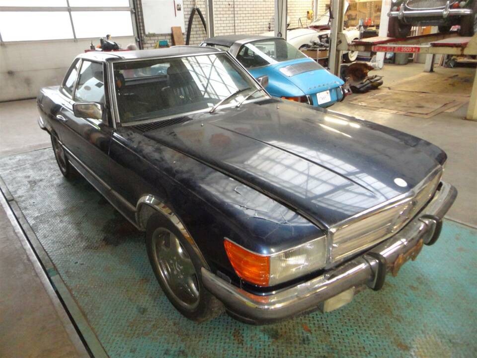 Imagen 6/50 de Mercedes-Benz 380 SL (1982)