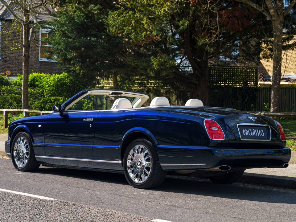 Bild 4/27 von Bentley Azure (2007)