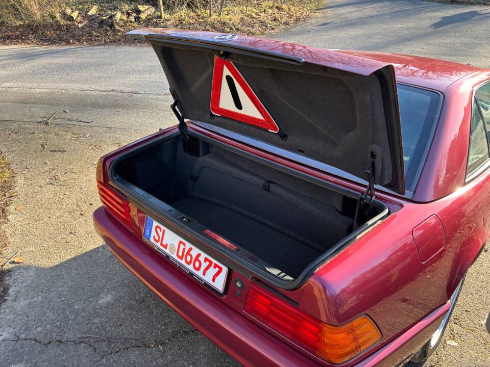 Afbeelding 14/64 van Mercedes-Benz SL 500 (1996)