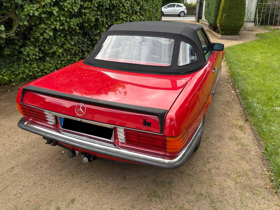 Image 7/14 of Mercedes-Benz 500 SL (1986)