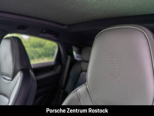 Imagen 27/38 de Porsche Cayenne Coupé E-Hybrid (2026)