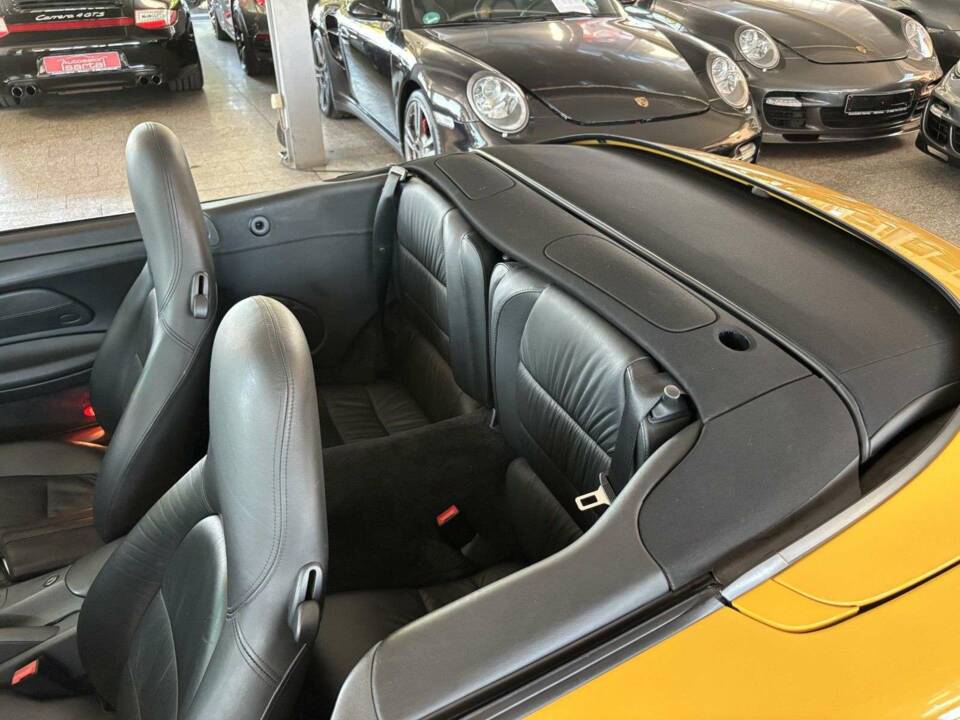 Bild 5/6 von Porsche 911 Carrera (1999)