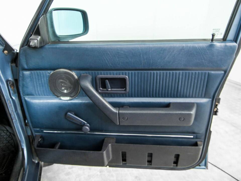 Image 32/50 de Volvo 240 Turbo (1983)