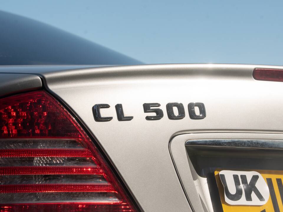 Image 12/50 of Mercedes-Benz CL 500 (2002)