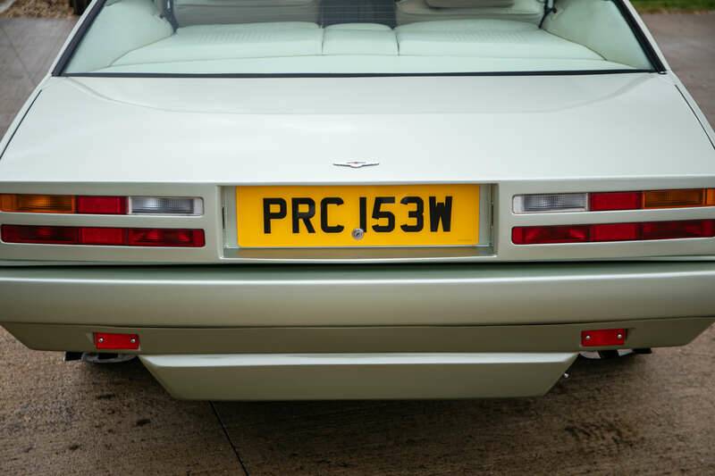 Image 33/39 of Aston Martin Lagonda (1982)