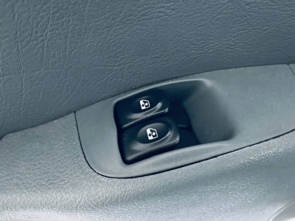 Image 10/13 of Renault Mégane 1.6 e (1998)