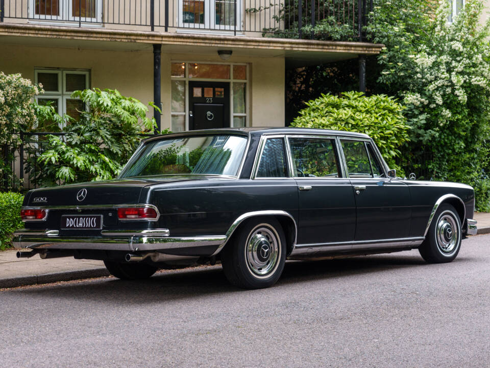 Image 3/21 of Mercedes-Benz 600 (1967)