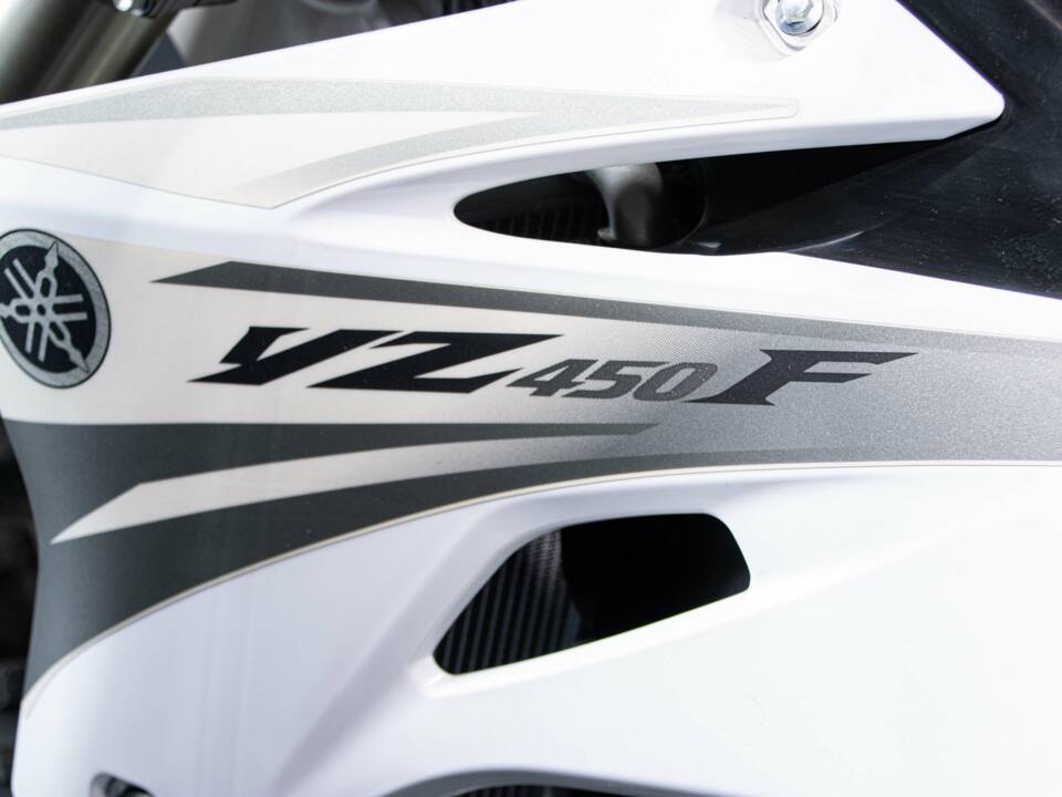 Image 25/50 de Yamaha DUMMY (2007)