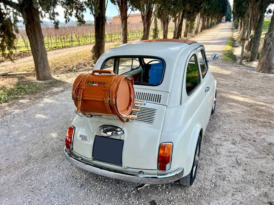 Image 20/73 of FIAT 500 F (1971)