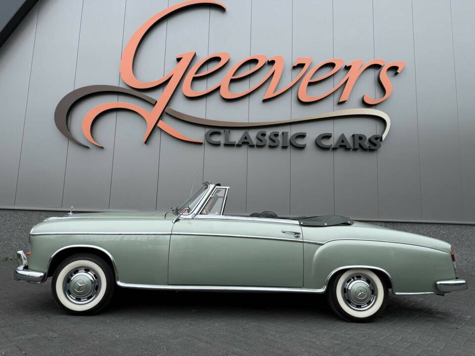 Image 19/50 of Mercedes-Benz 220 S Cabriolet (1958)