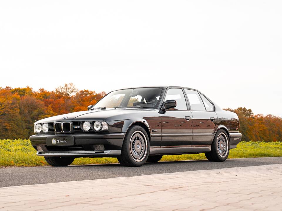 Bild 1/45 von BMW M5 (1992)