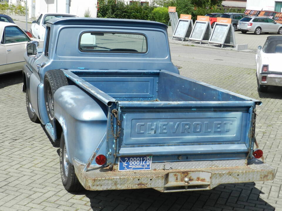 Image 40/71 of Chevrolet Apache Panel (1960)