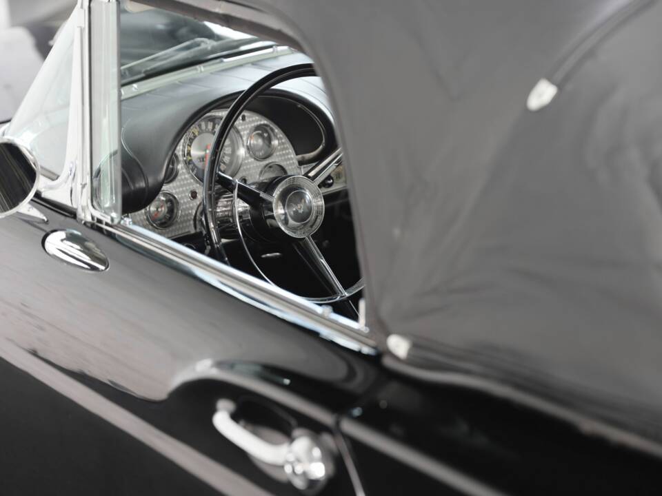 Immagine 27/50 di Ford Thunderbird (1957)