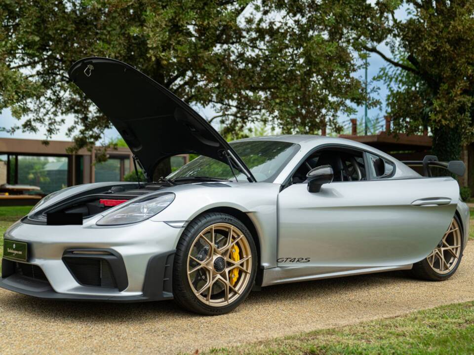 Obraz 27/98 pojazdu Porsche 718 Cayman GT4 RS Weissach (2024)