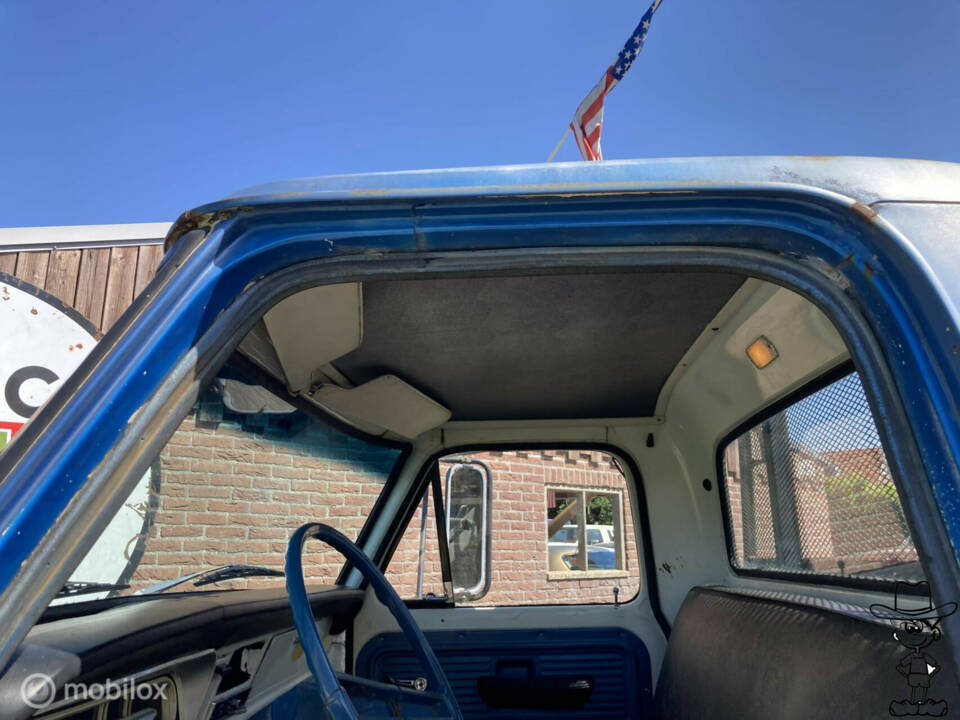 Image 14/27 of Ford F-350 (1971)