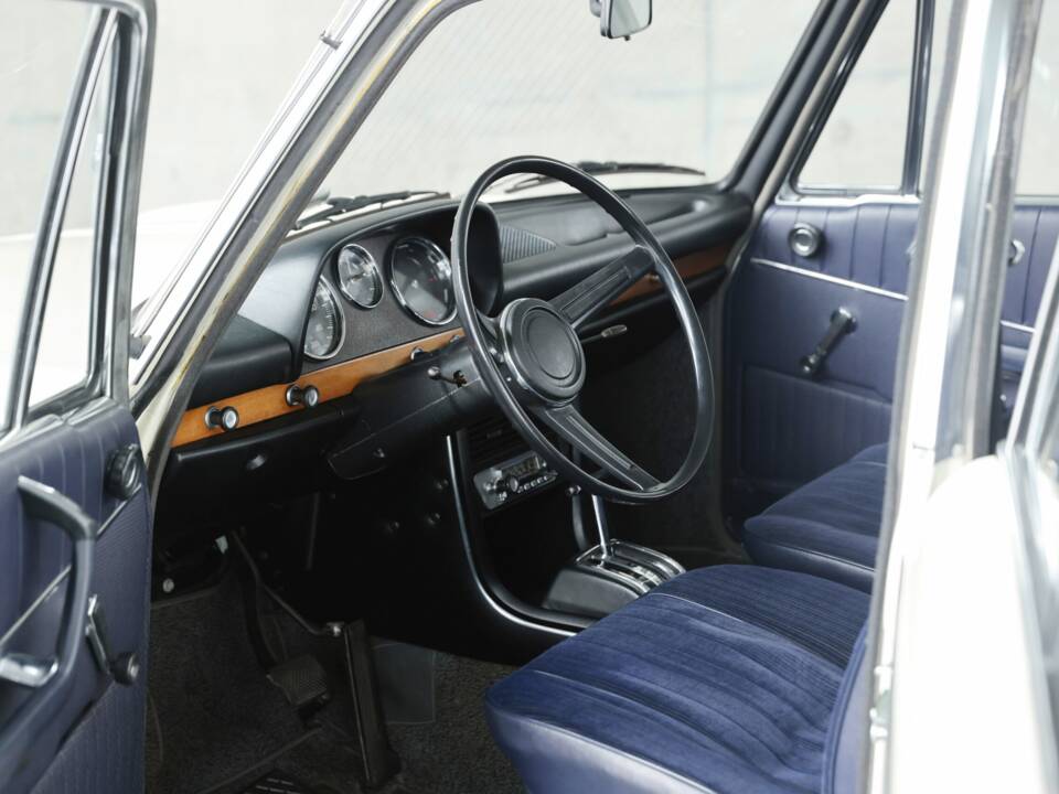Immagine 20/50 di BMW 2000 (1969)