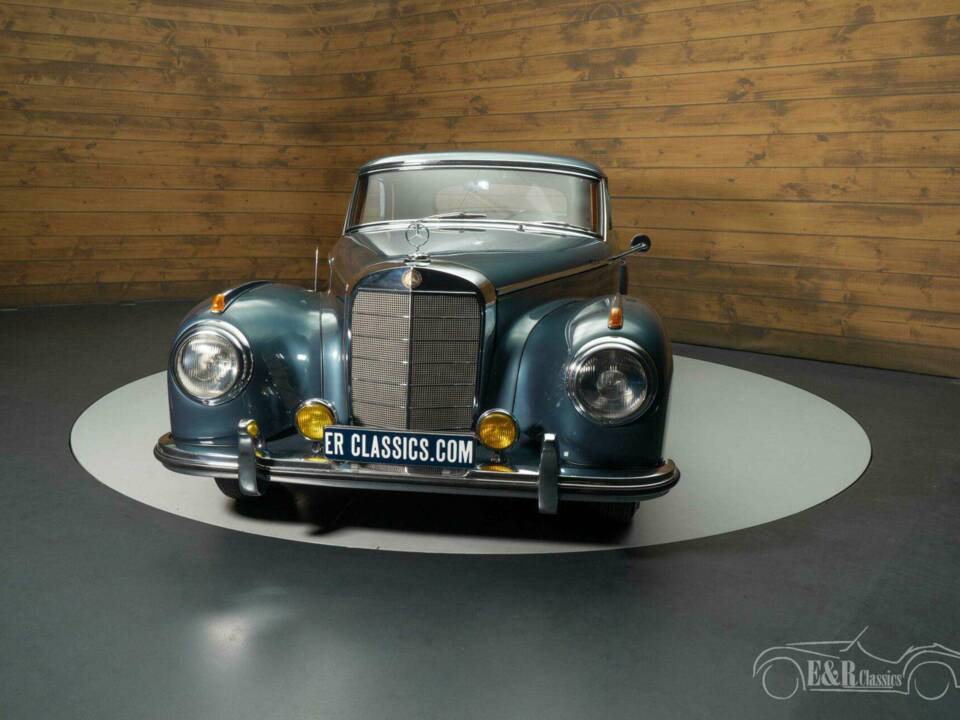 Image 6/31 of Mercedes-Benz 300 S (1953)