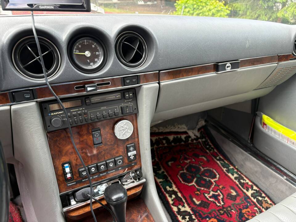 Image 11/14 of Mercedes-Benz 500 SL (1986)