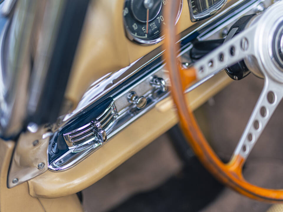 Immagine 35/50 di Mercedes-Benz 300 SL Roadster (1958)