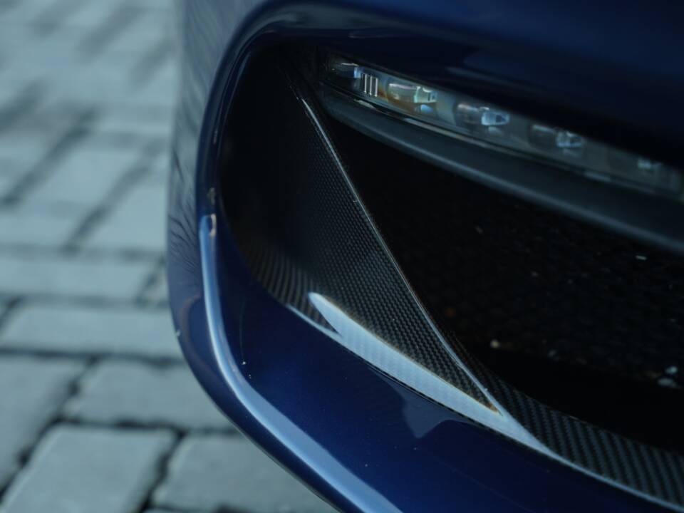 Immagine 33/50 di Lotus Evora GT410 Sport (2019)