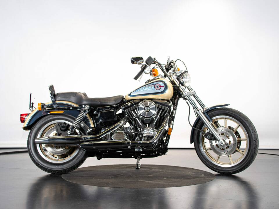 Immagine 5/50 di Harley-Davidson FXDB Dyna Glide Daytona (1992)
